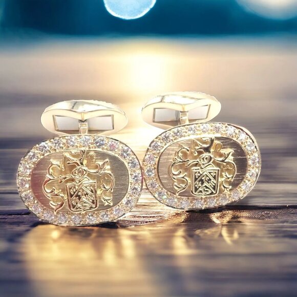 Rare! Authentic Piaget Coat Of Arms 18k Yellow Gold Diamond Cufflinks - Picture 2 of 11